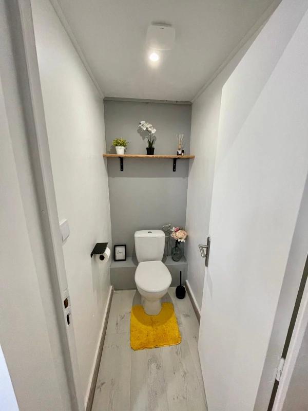 Immeuble - 85 m² - 2 pièces