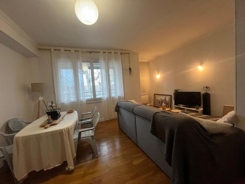 Appartement - 75 m² - 3 pièces