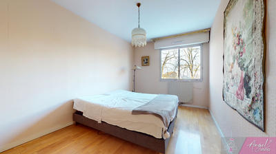 Appartement - 79 m² - 4 pièces