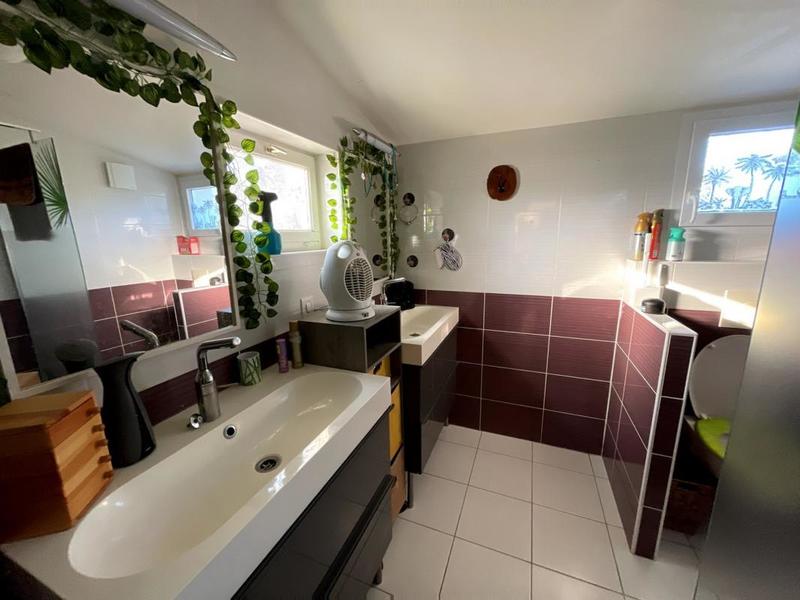 Maison - 300 m² - 7 pièces