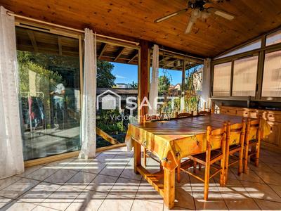 Maison - 121 m² - 6 pièces