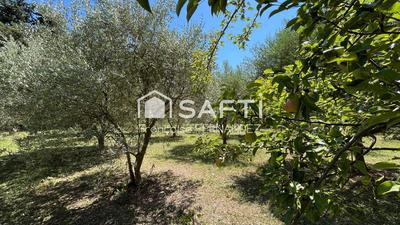 Maison - 465 m² - 22 pièces