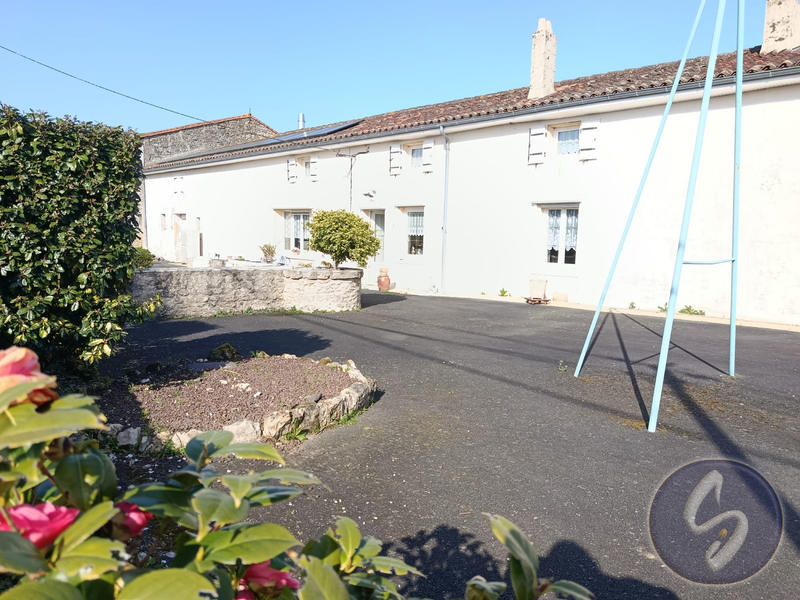 Maison ancienne - 158 m² - 6 pièces