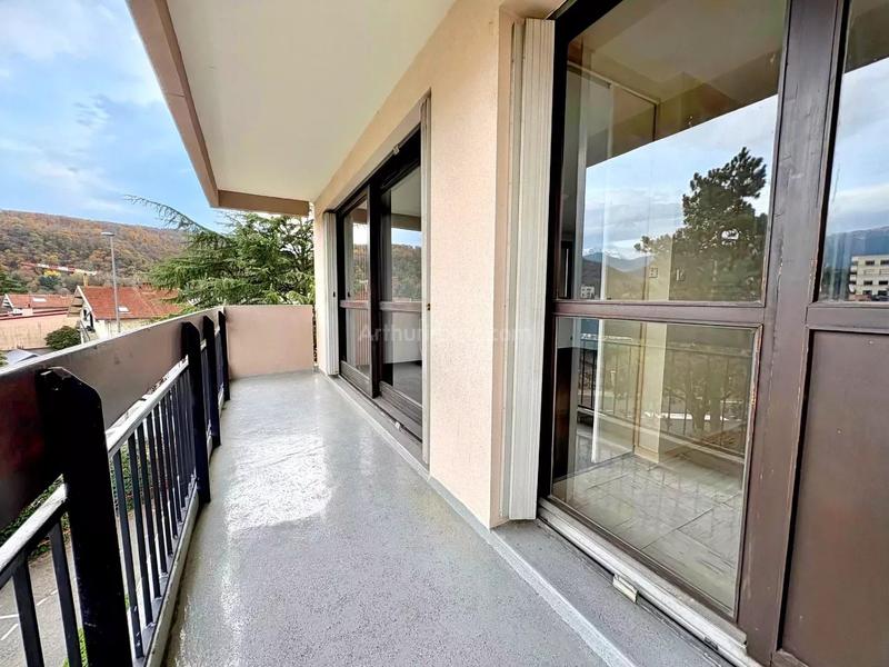 Appartement - 84 m² - 4 pièces