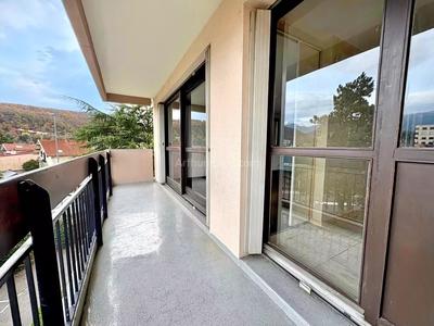 Appartement - 84 m² - 4 pièces