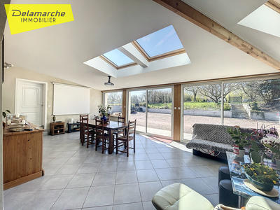 Maison - 268 m² - 11 pièces