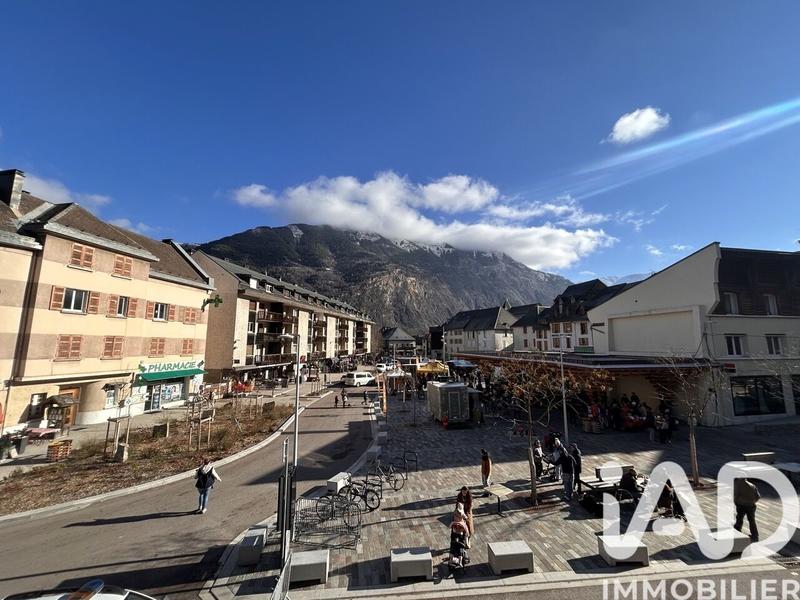 Appartement - 92 m² - 4 pièces