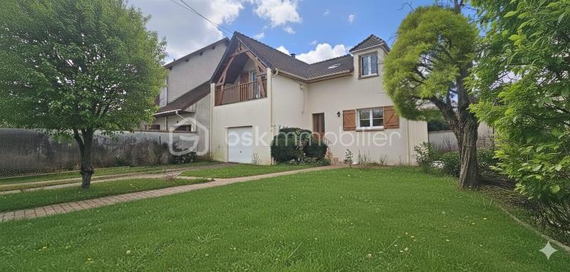 Maison - 120 m² - 6 pièces