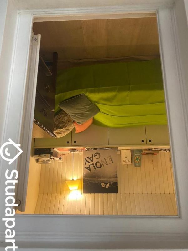 Chambre - 10 m² - 1 pièce