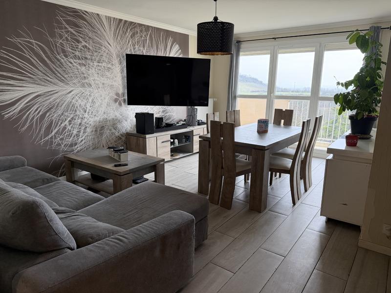 Appartement - 84 m² - 4 pièces