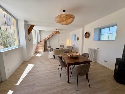 Maison ancienne - 177 m² - 8 pièces