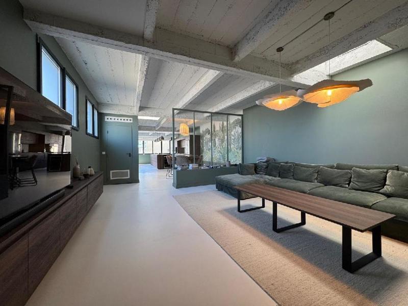 Maison - 308 m² - 8 pièces