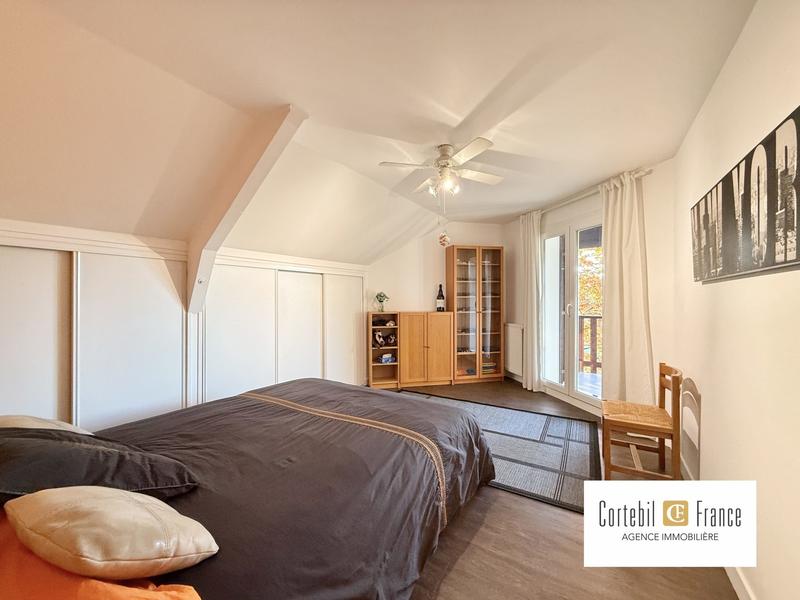 Villa - 214 m² - 7 pièces