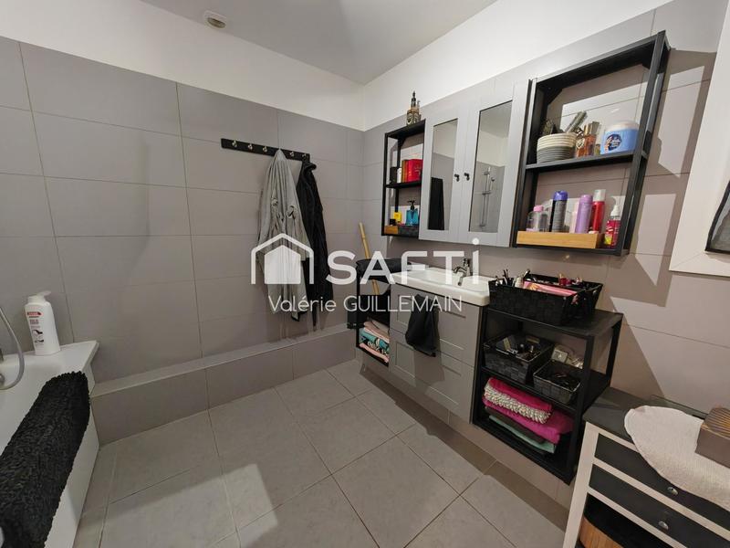 Maison - 90 m² - 3 pièces