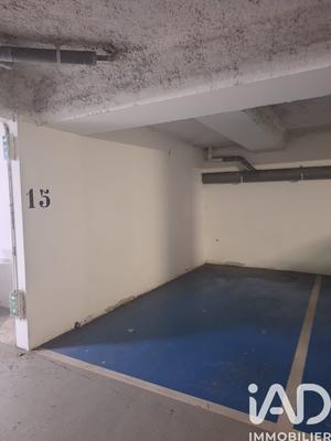Parking - 10 m²