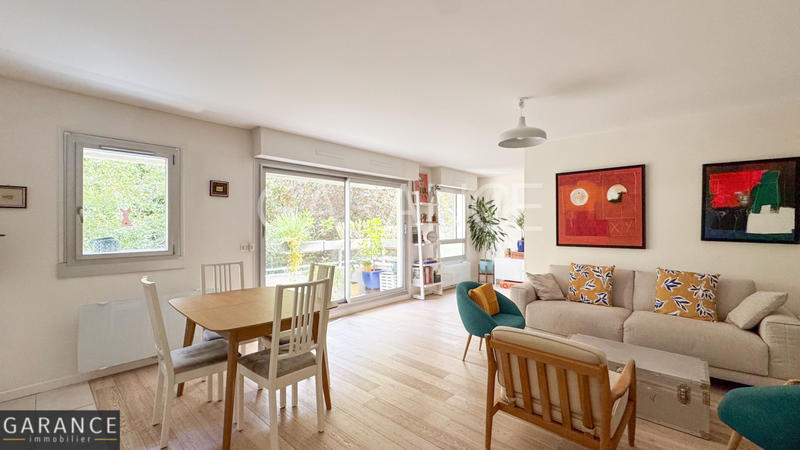 Appartement - 93 m² - 4 pièces