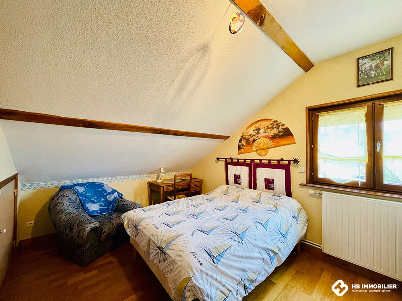 Maison - 196 m² - 11 pièces