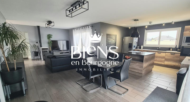 Maison contemporaine - 114 m² - 5 pièces