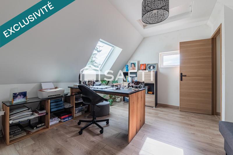 Maison - 246 m² - 5 pièces