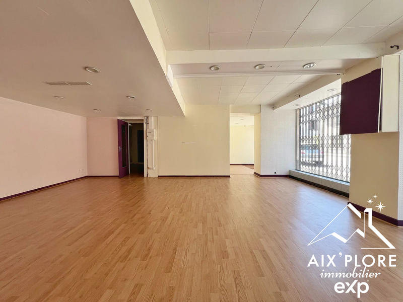 Local commercial - 70 m² - 2 pièces