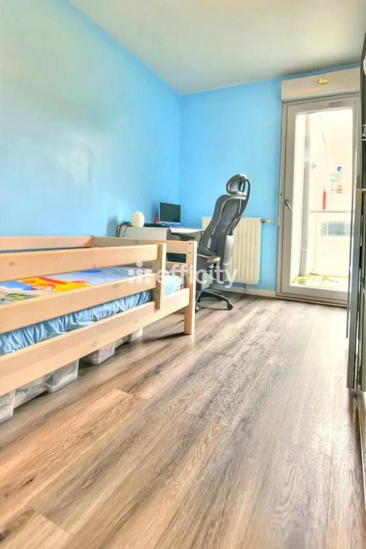 Appartement - 77 m² - 4 pièces