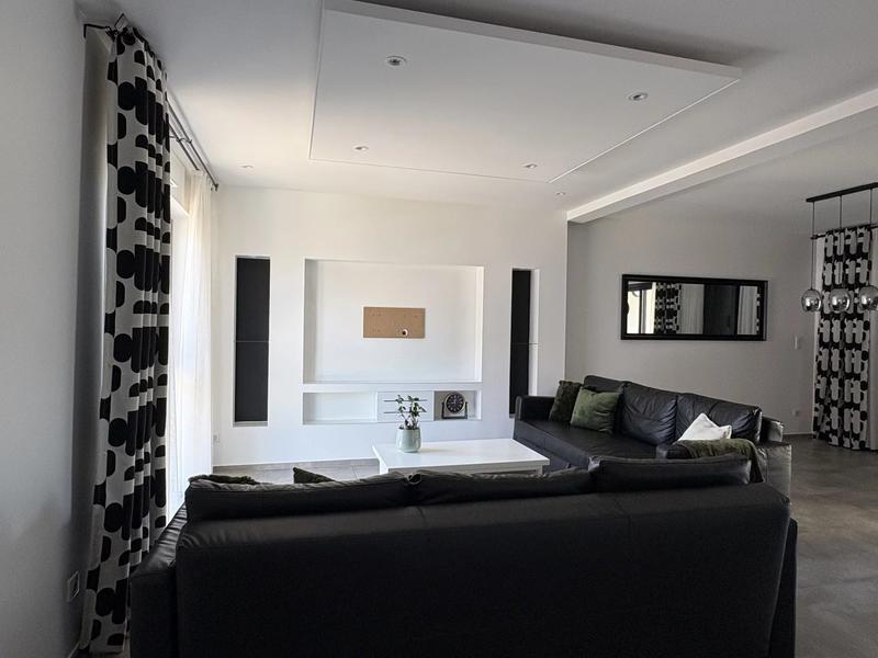 Maison - 158 m² - 6 pièces