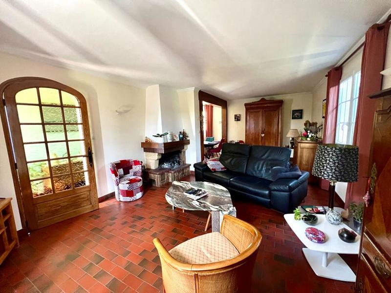 Maison - 110 m² - 6 pièces