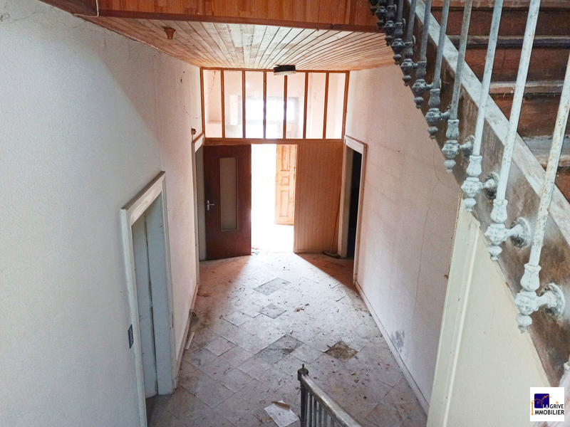 Maison ancienne - 204 m² - 7 pièces