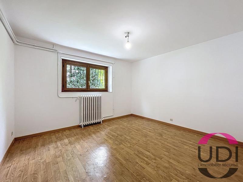 Maison - 167 m² - 8 pièces