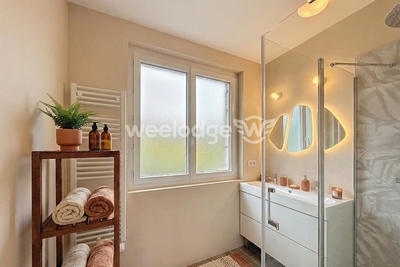 Maison traditionnelle - 138 m² - 6 pièces