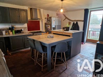 Maison - 140 m² - 6 pièces