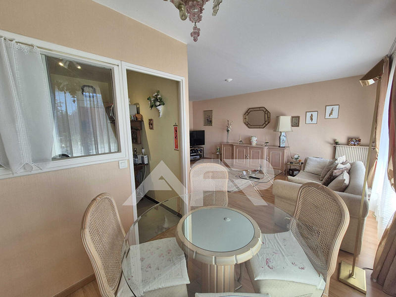 Appartement - 70 m² - 3 pièces