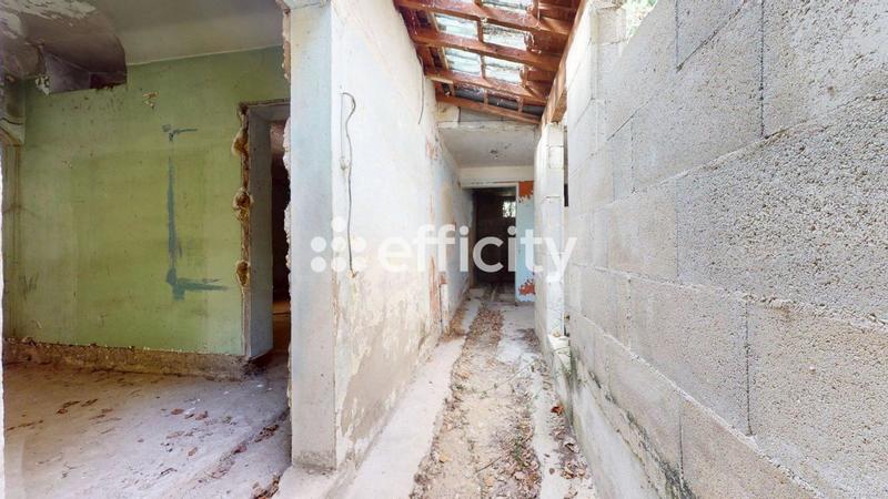 Maison - 333 m² - 8 pièces