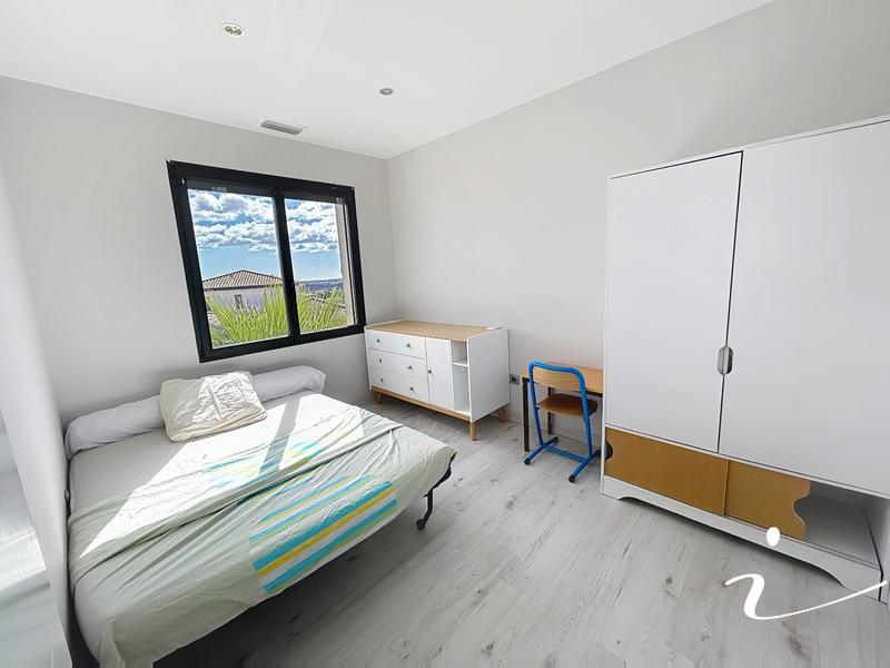 Villa - 145 m² - 6 pièces