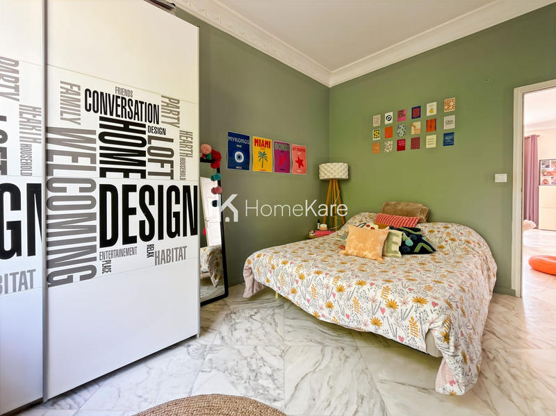 Appartement - 160 m² - 4 pièces