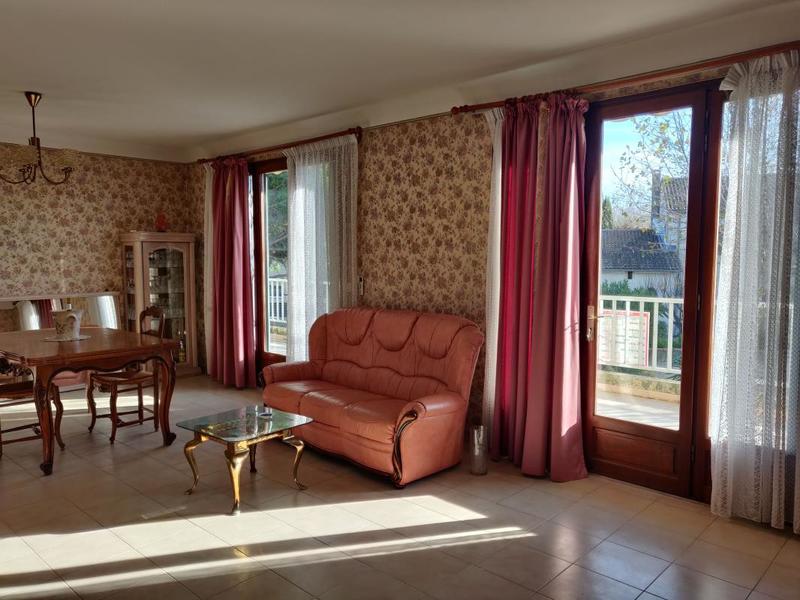 Maison - 180 m² - 5 pièces