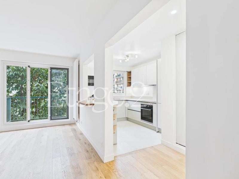 Appartement - 99 m² - 5 pièces