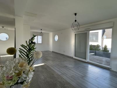 Maison - 103 m² - 5 pièces