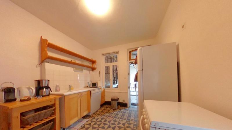 Propriété - 184 m² - 8 pièces