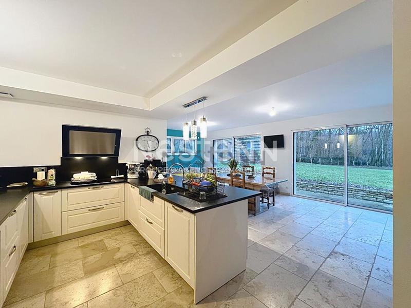 Longère - 261 m² - 8 pièces