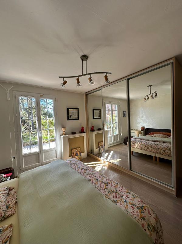 Villa - 220 m² - 7 pièces