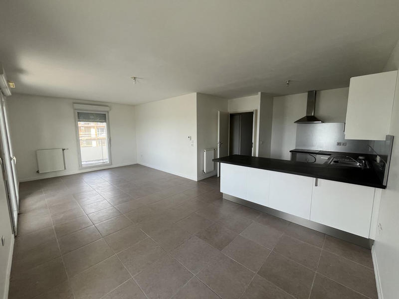 Appartement - 80 m² - 4 pièces