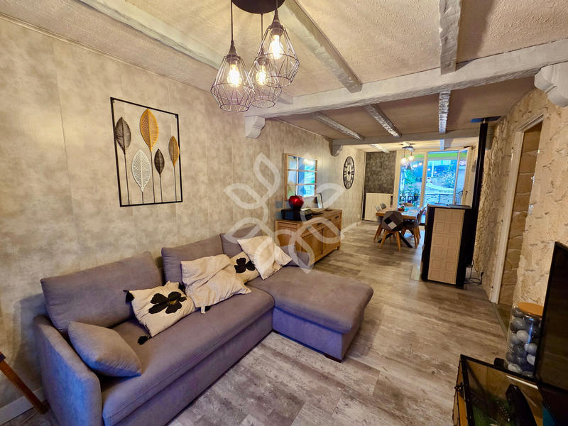 Maison - 140 m² - 7 pièces