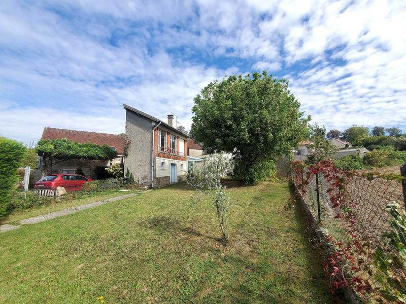 Maison de village - 85 m² - 4 pièces