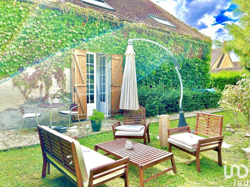 Maison - 215 m² - 7 pièces