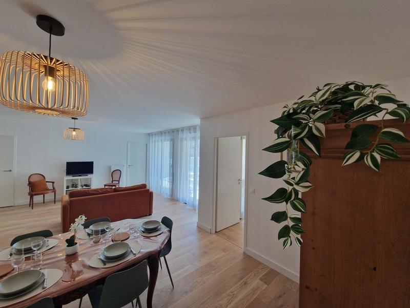 Appartement - 81 m² - 3 pièces