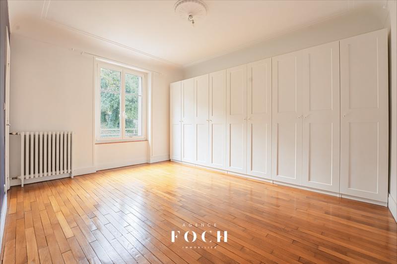 Appartement - 82 m² - 3 pièces