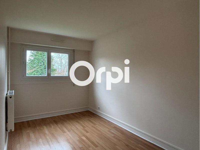 Appartement - 101 m² - 5 pièces