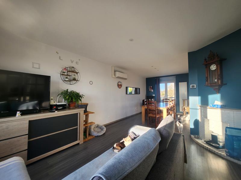 Maison - 99 m² - 6 pièces