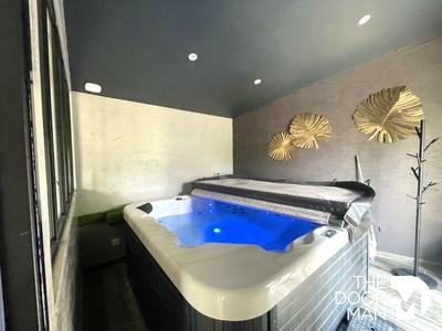 Maison - 141 m² - 6 pièces